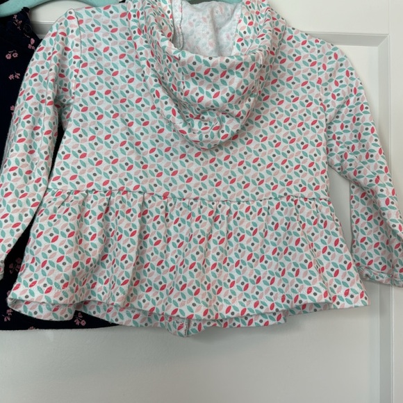 CARTERS/GAP 12M LOT - Picture 5 of 6